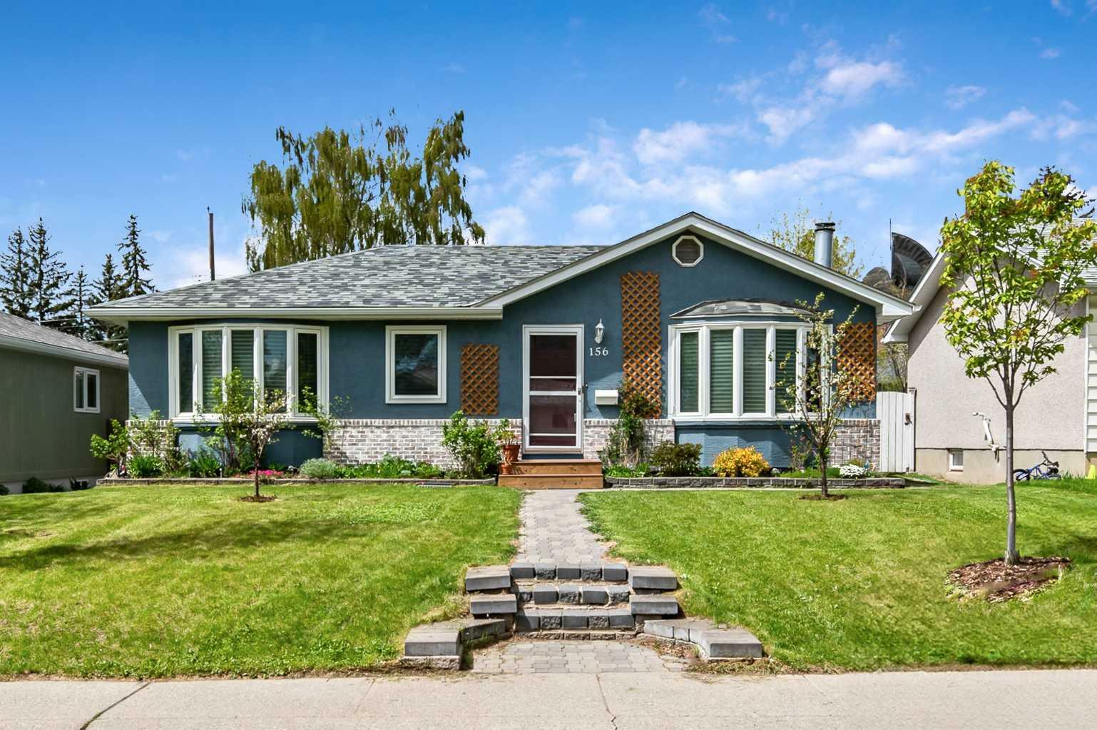 156 Gordon Drive SW  Calgary AB T3E 5A8 photo