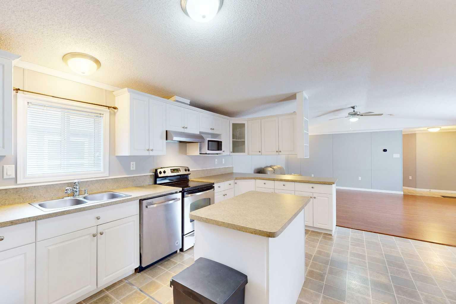 Property Photo: 373 Greenwich Lane AB T9H 3Z3