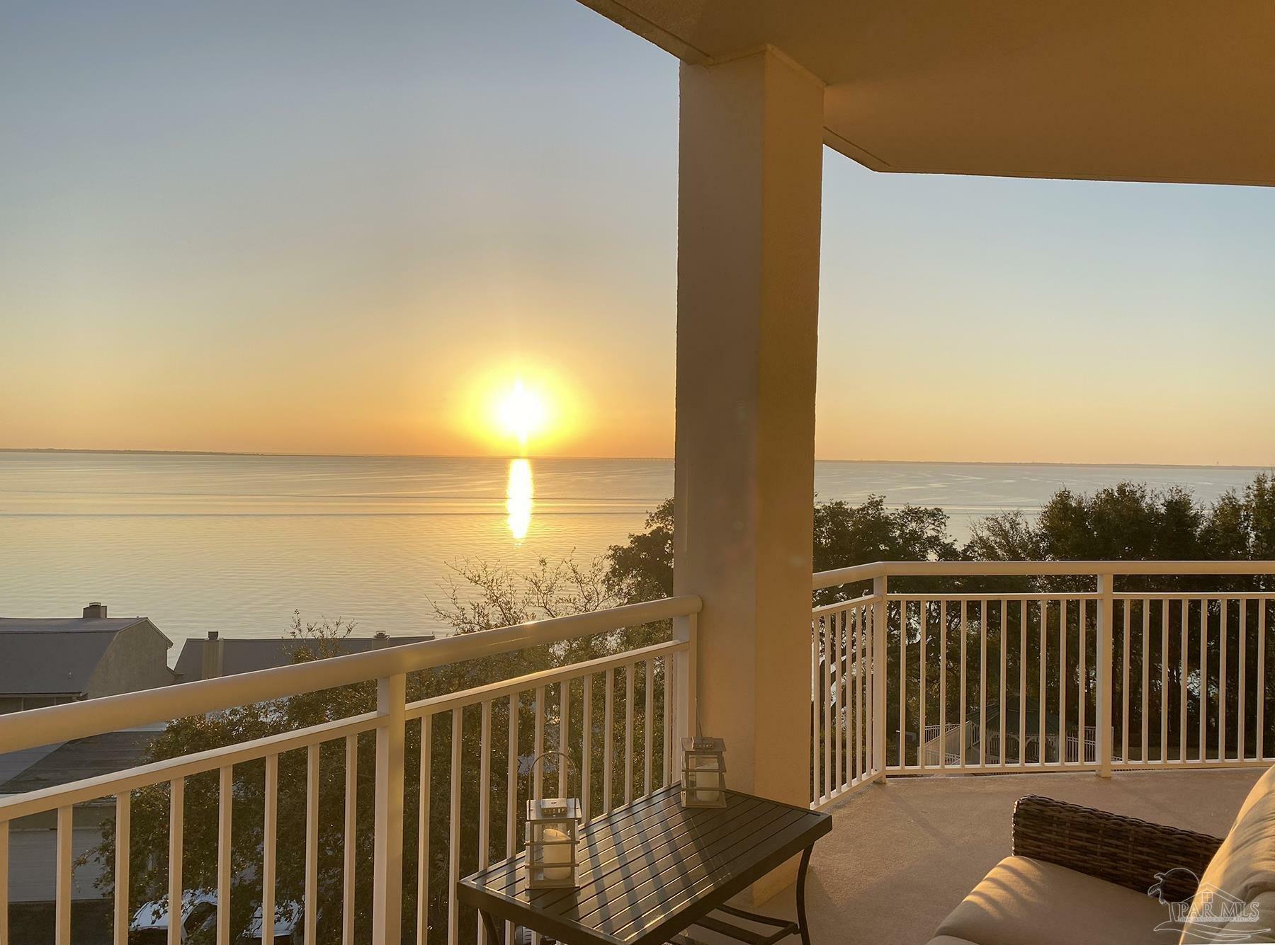 Property Photo: 1700 Scenic Hwy 404 FL 32503