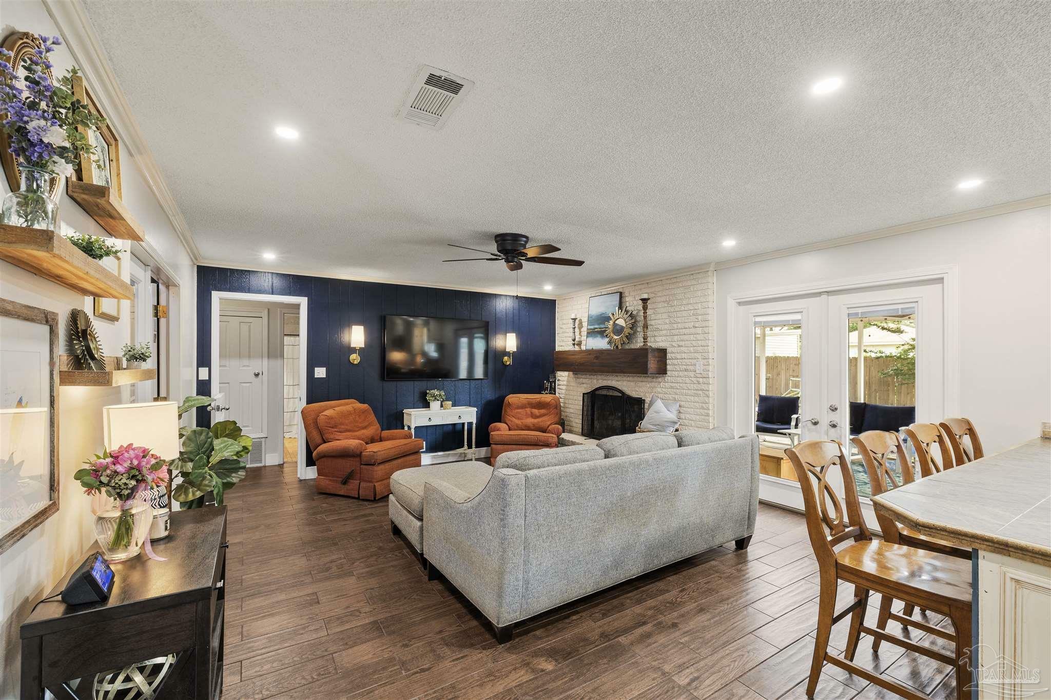 3815 Durango Dr  Pensacola FL 32504 photo