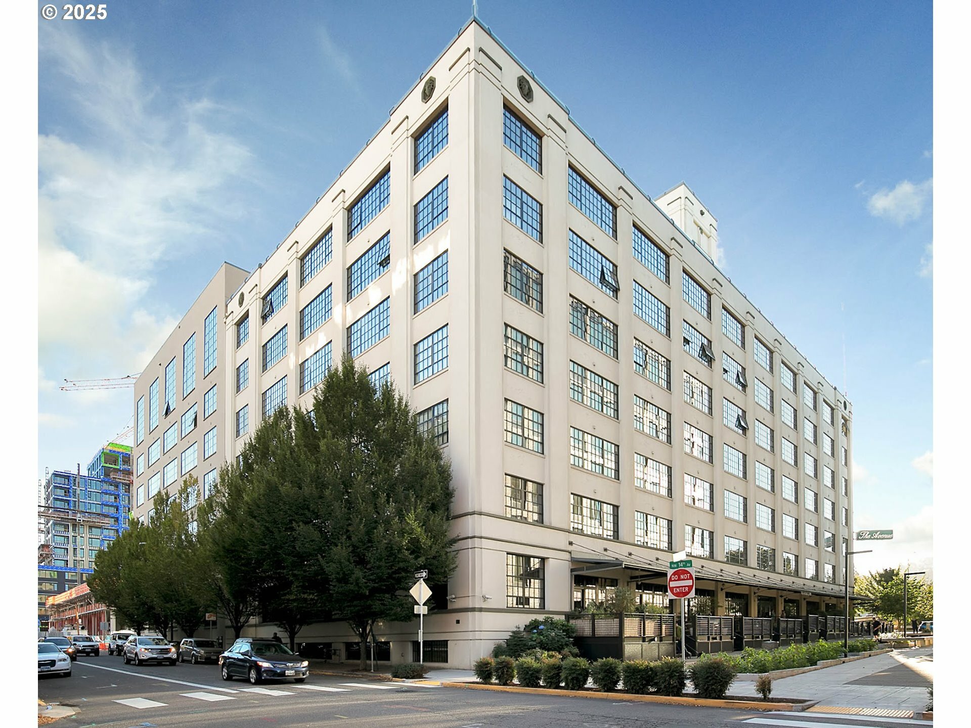 Property Photo: 1400 NW Irving St 715 OR 97209
