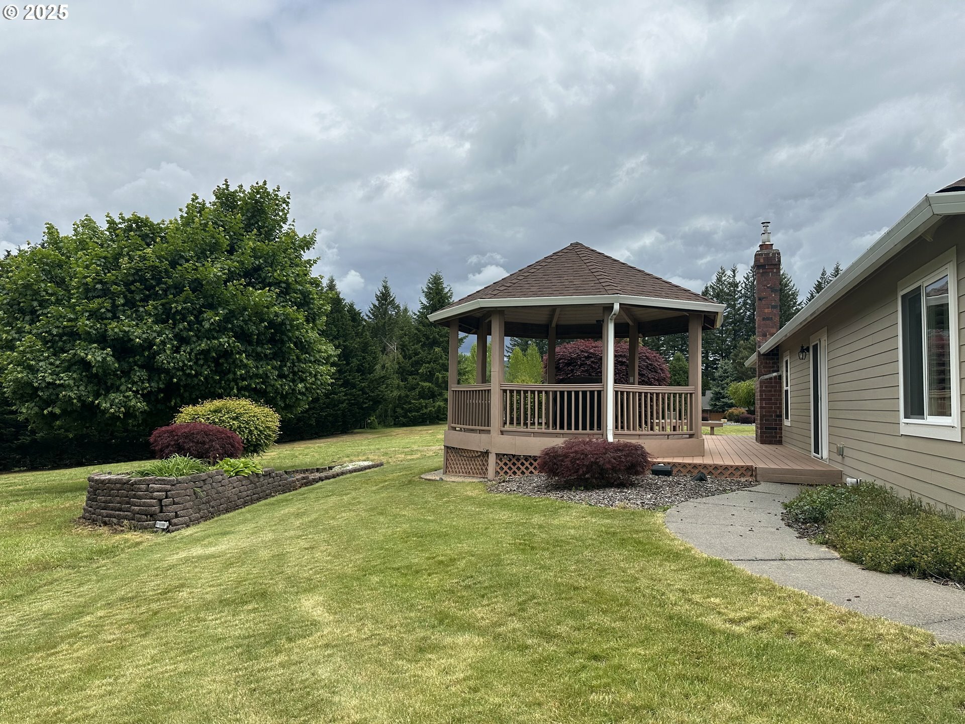 Property Photo: 1006 SE 380th Ave WA 98671