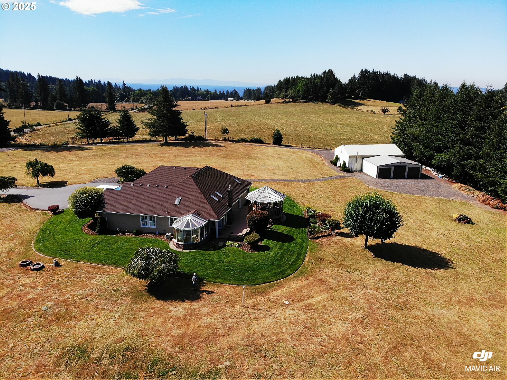 Property Photo: 1006 SE 380th Ave WA 98671