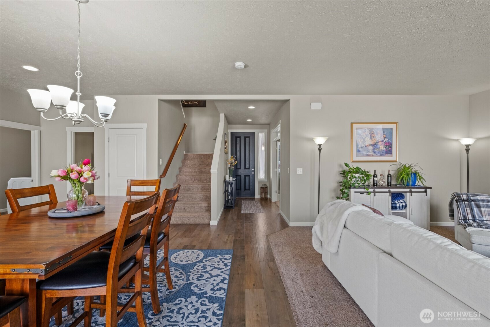 Property Photo: 301 K St NE WA 98848