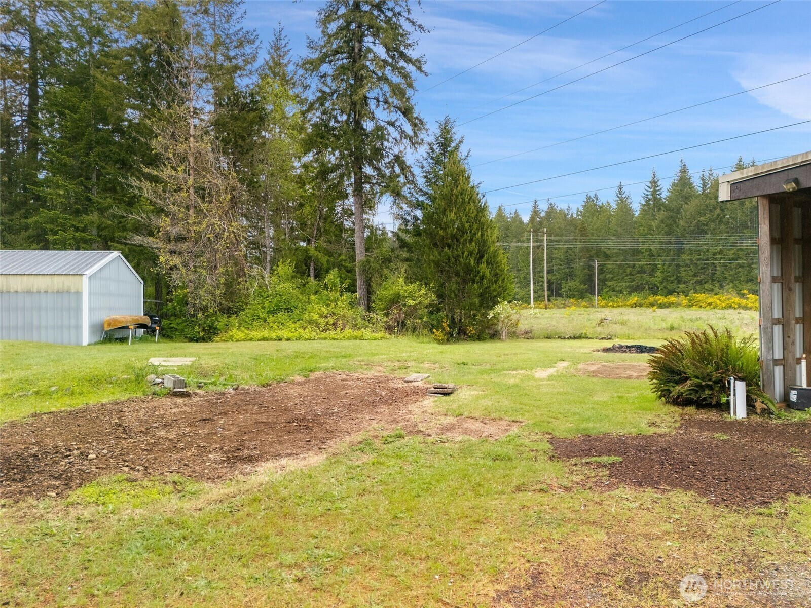 Property Photo:  31 N Silver Lane S  WA 98548 