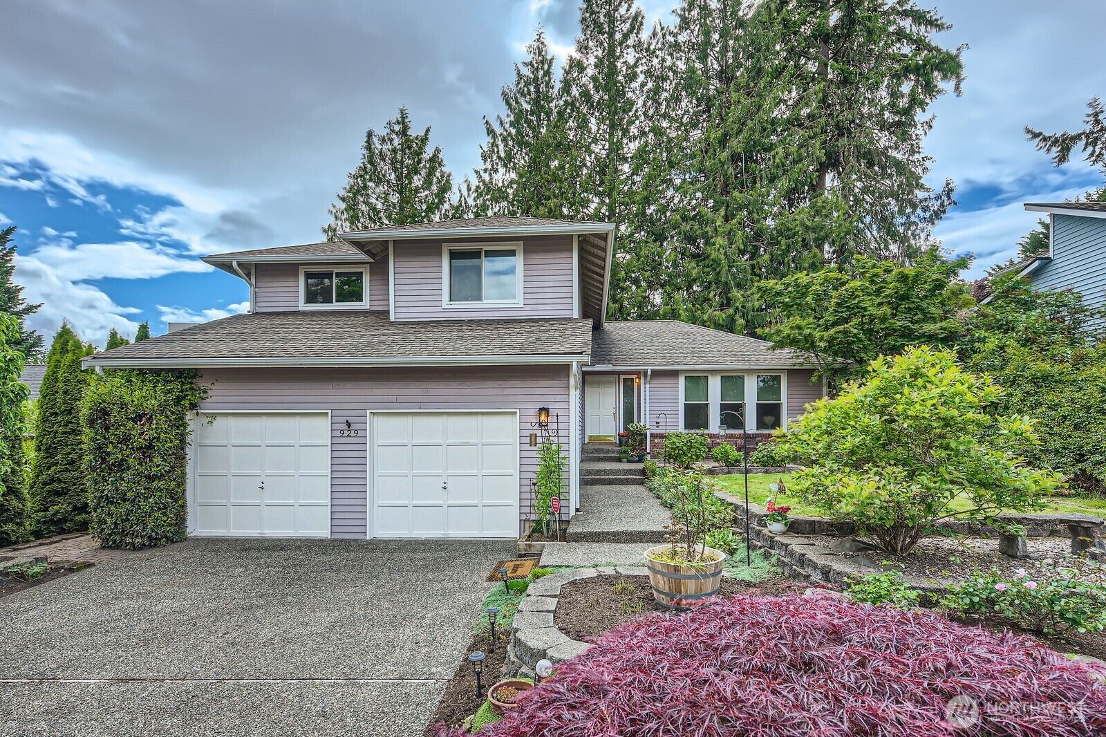 Property Photo: 929 224th Avenue NE WA 98074