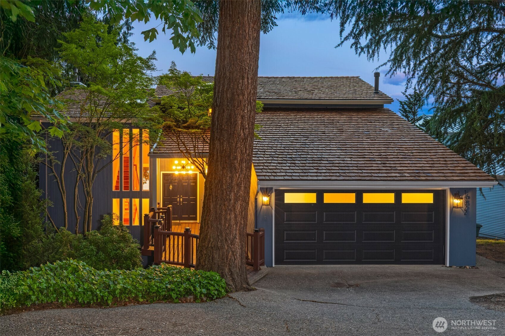 Property Photo:  16822 SE 26th Street  WA 98008 