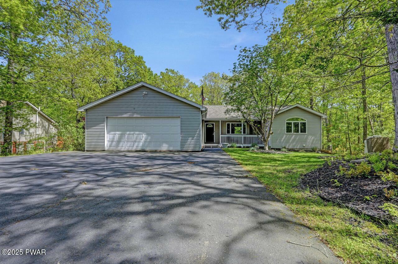 Property Photo: 201 Comstock Drive PA 18428