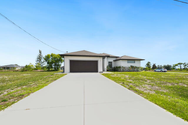 Property Photo: 418 NE 31st Ter FL 33909