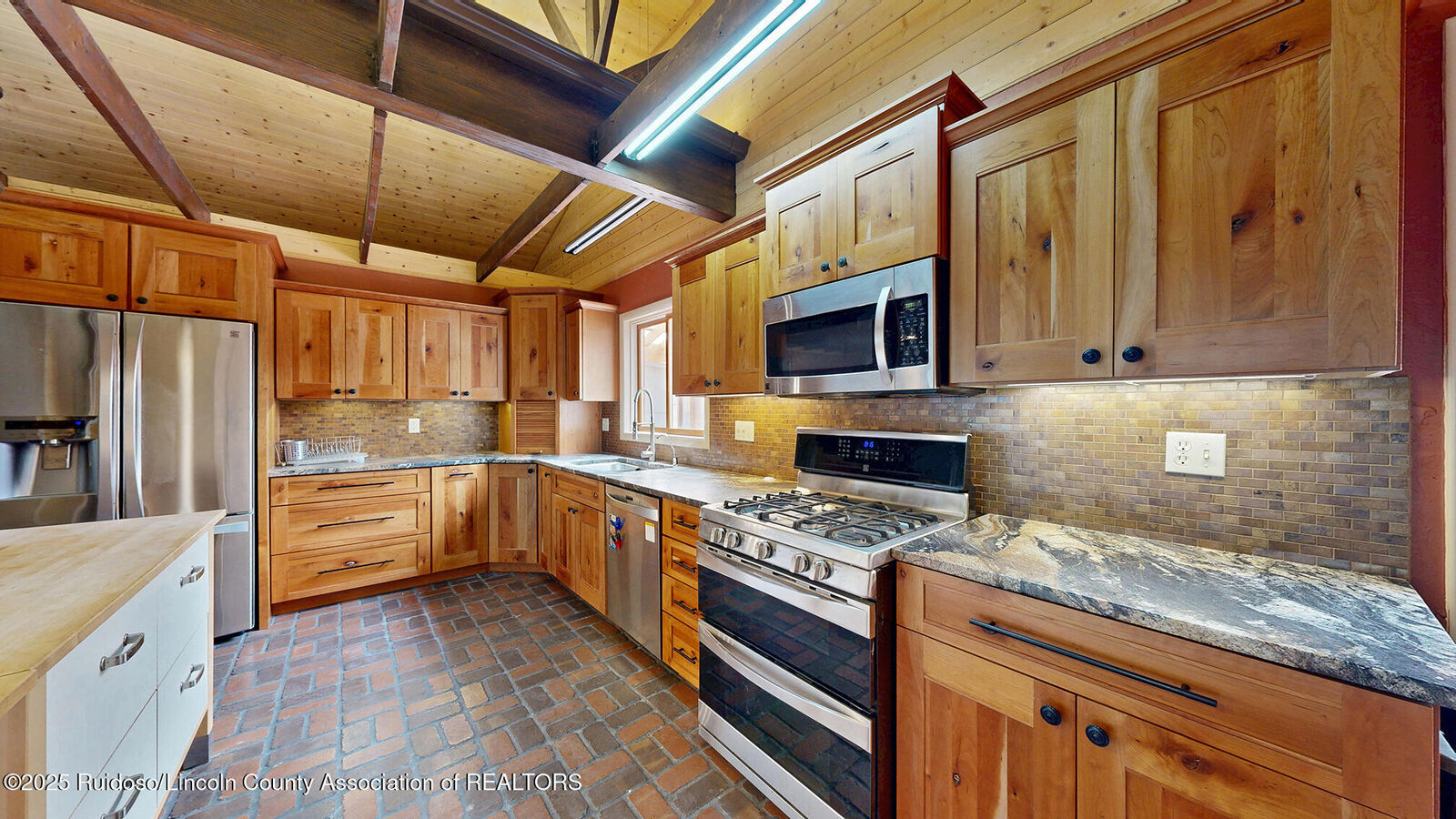 Property Photo:  109 Snowcap Drive  NM 88345 