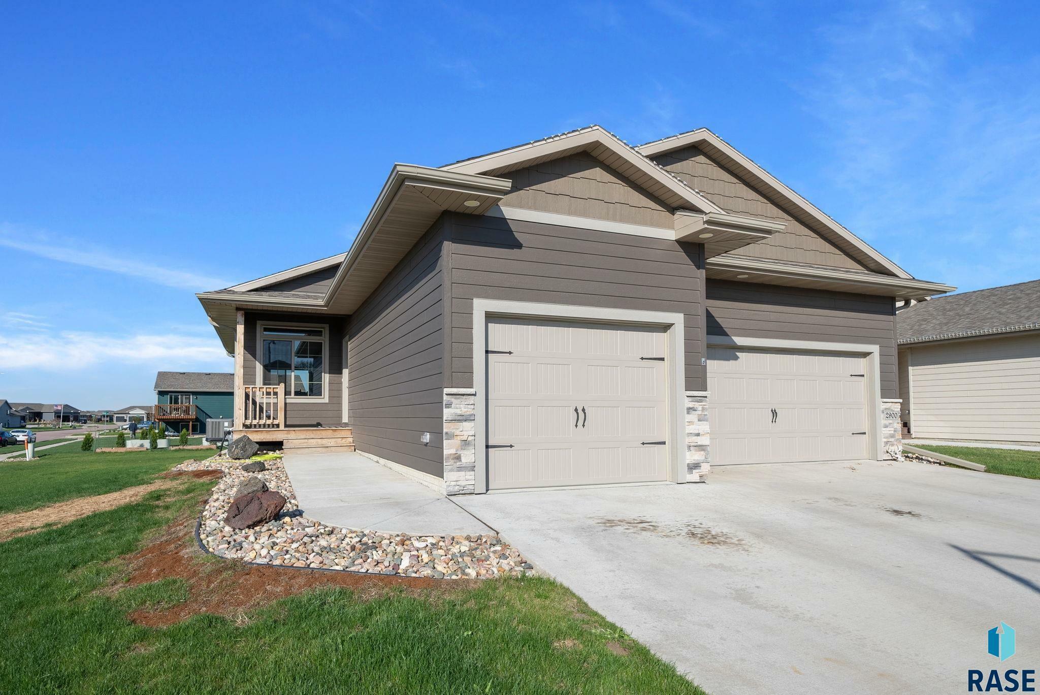 Property Photo: 2900 S Lana Dr SD 57106