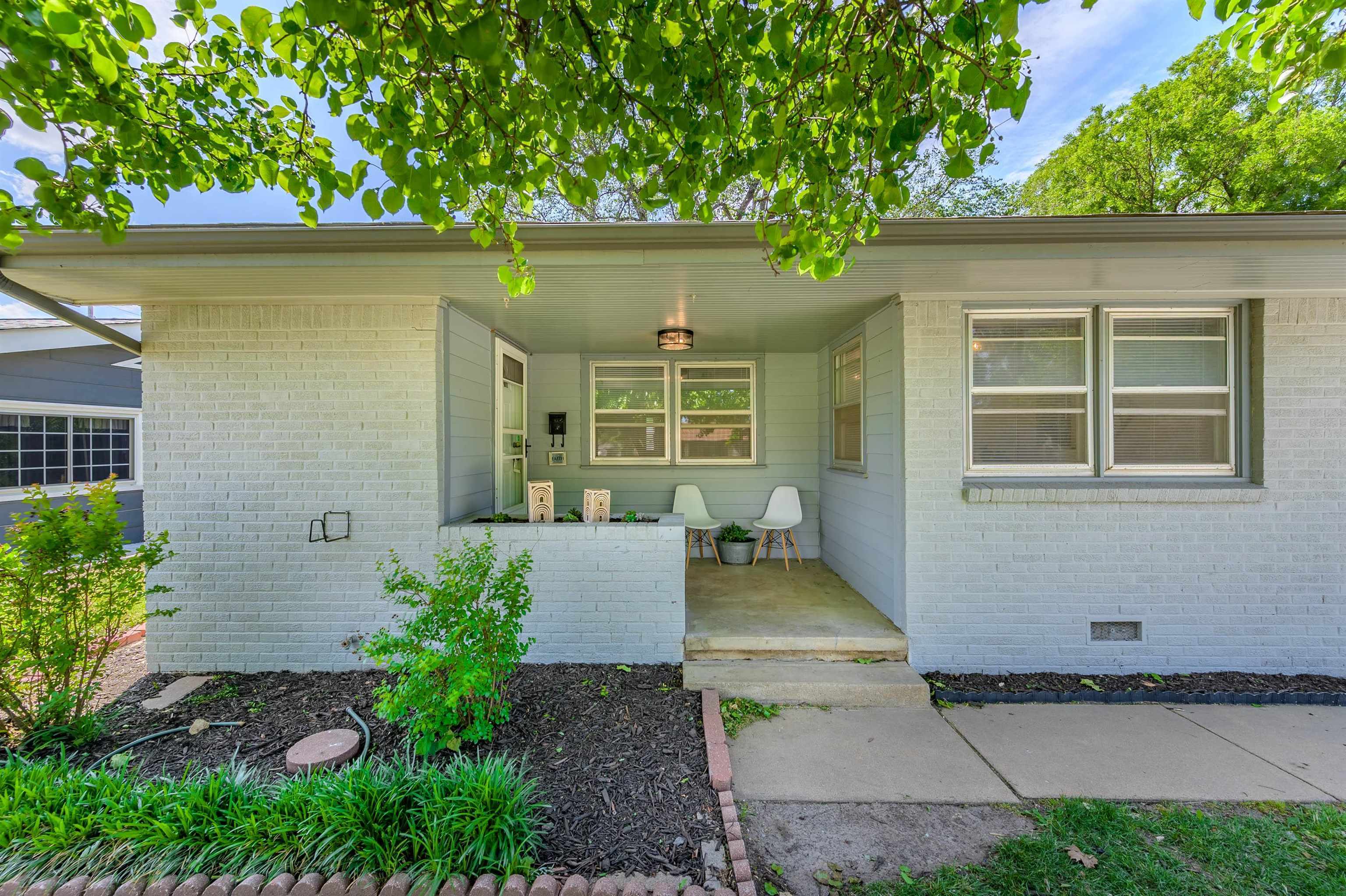 Property Photo: 3147 S Martinson Ave KS 67217-2571
