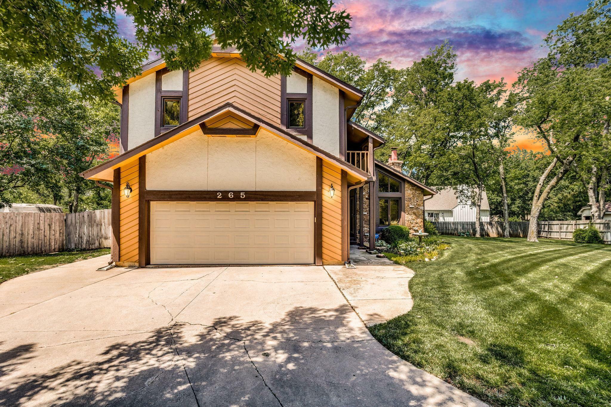 Property Photo: 265 S Gleneagles Ct KS 67209