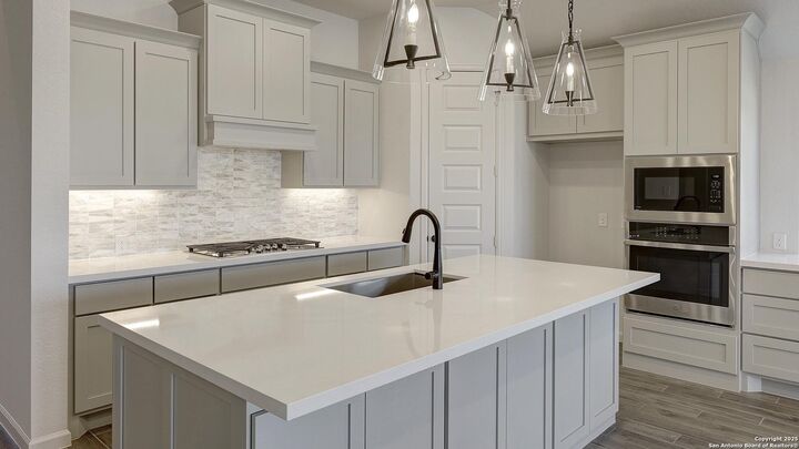 Property Photo: 356 Haby Hollow TX 78253