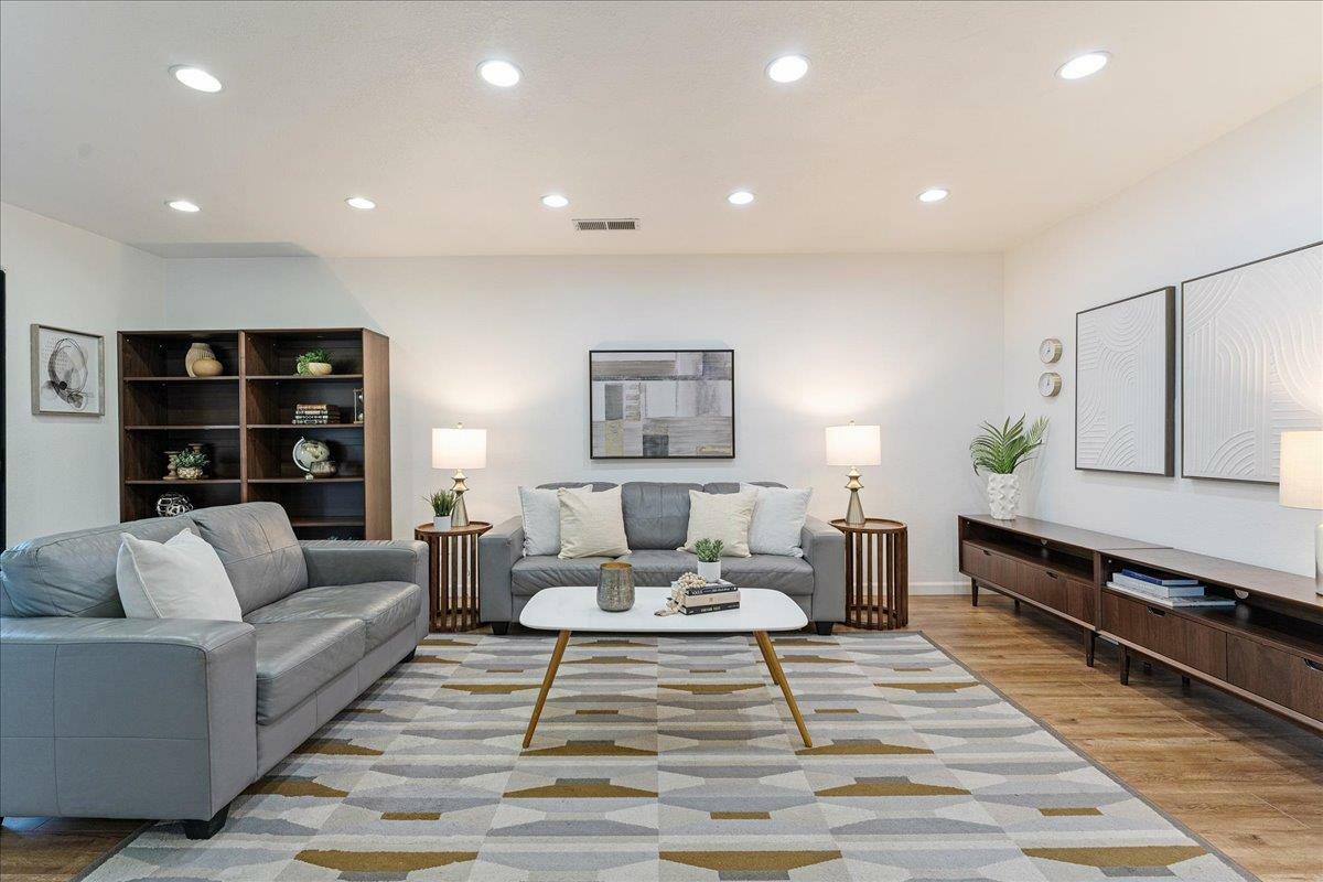 Property Photo: 46 Shaniko Common 94 CA 94539