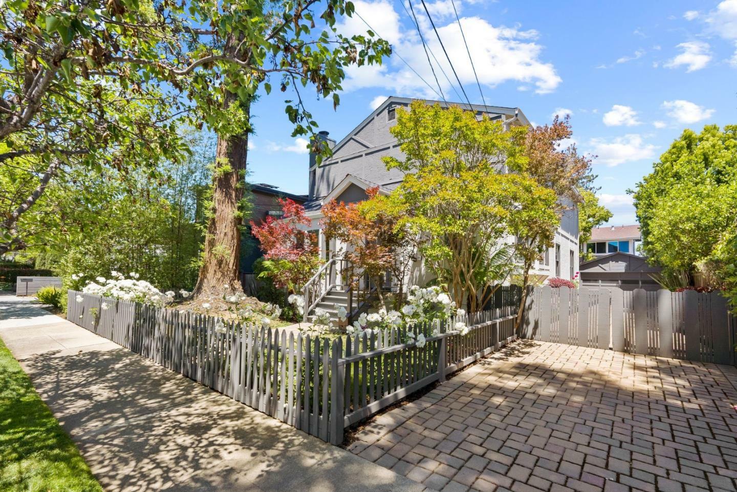 Property Photo: 1227 Oak Street CA 94402