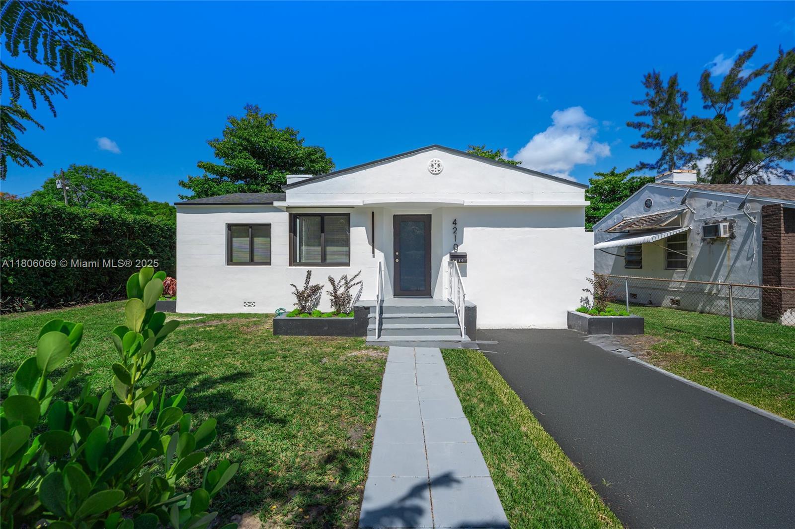 Property Photo: 4210 NW 11th Ave FL 33127