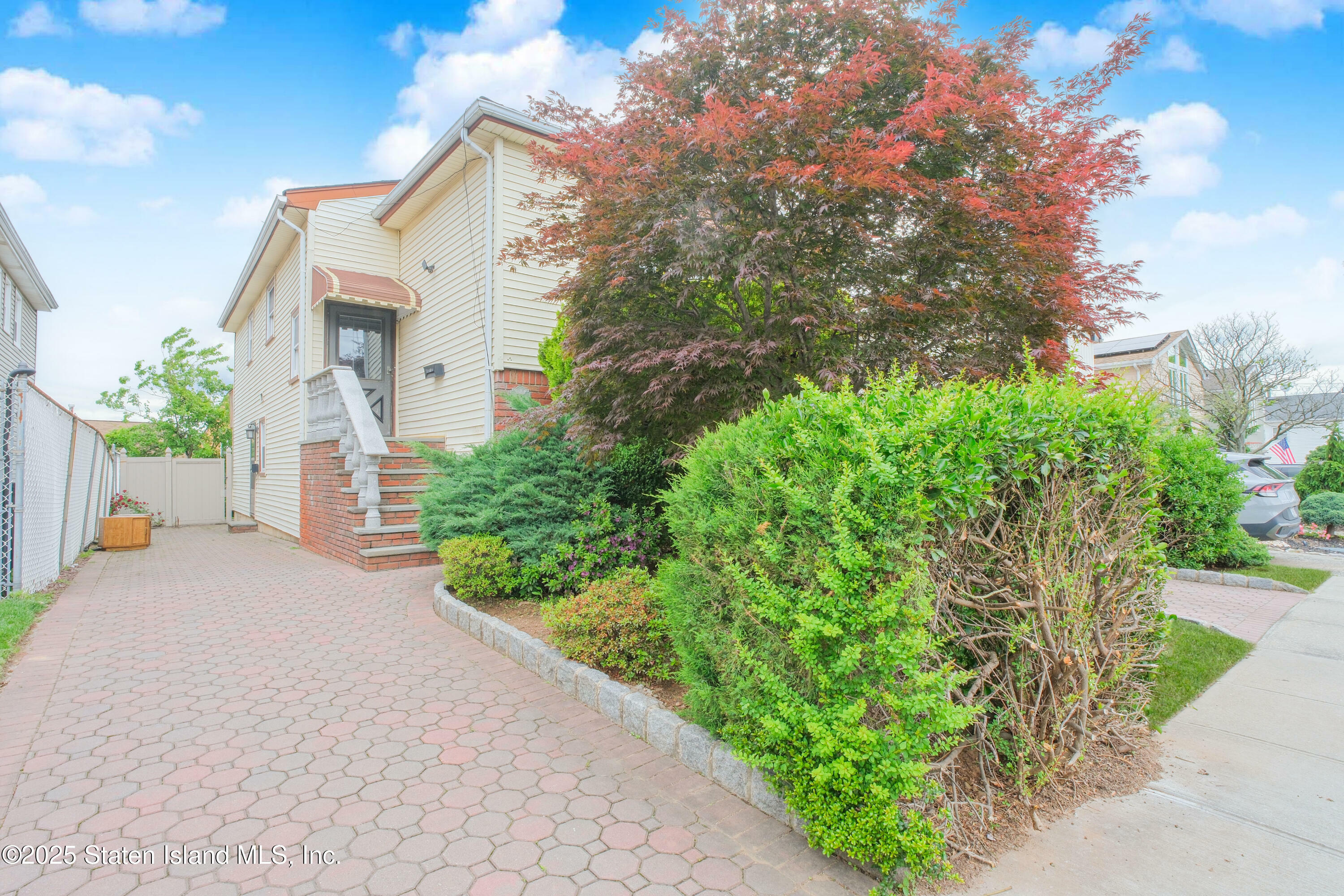 31 Tynan Street  Staten Island NY 10312 photo