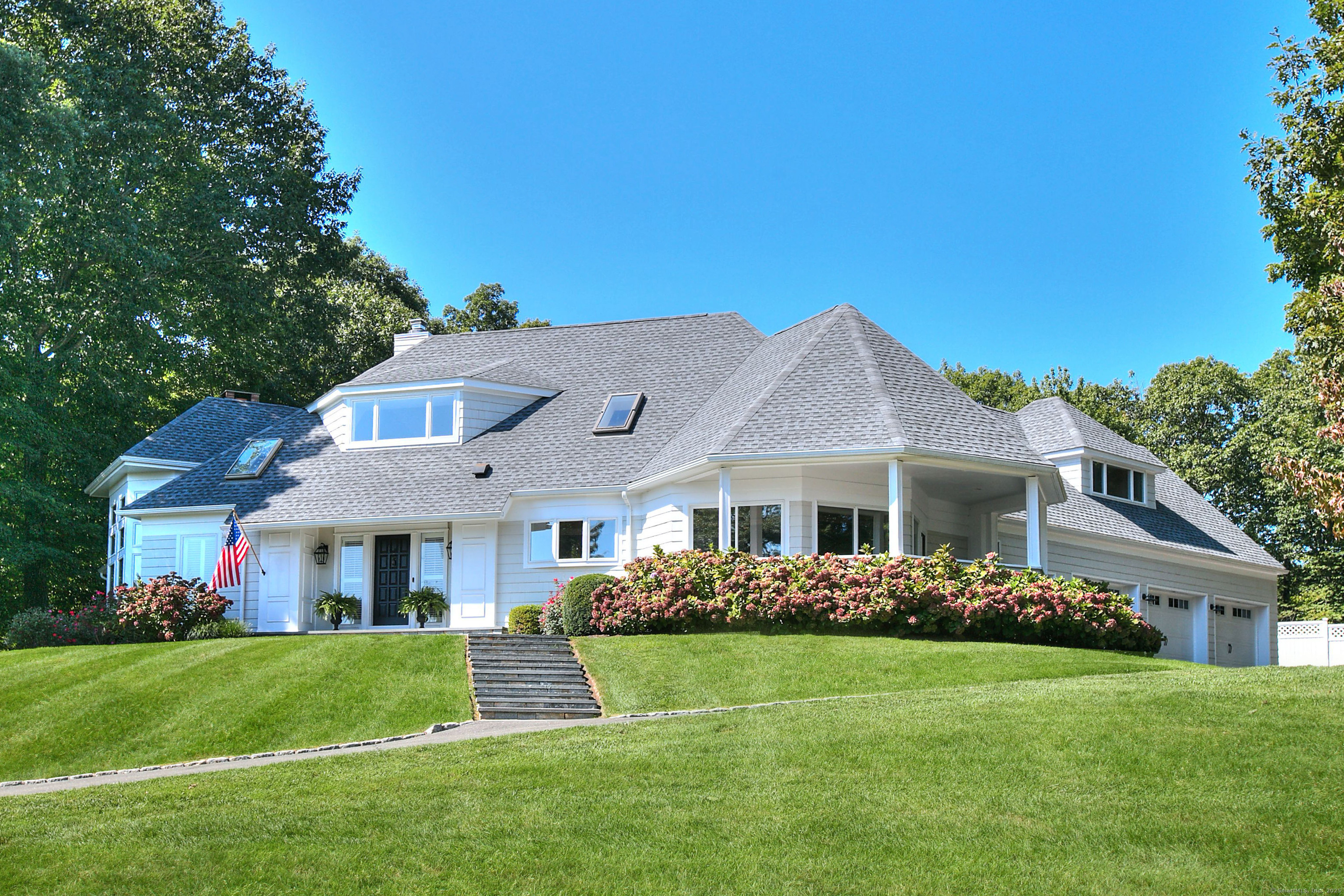 Property Photo: 63 Balfour Drive CT 06117