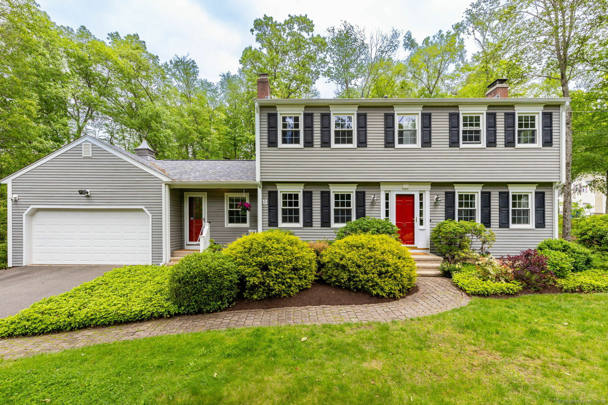 16 Darley Drive  Hamden CT 06518 photo