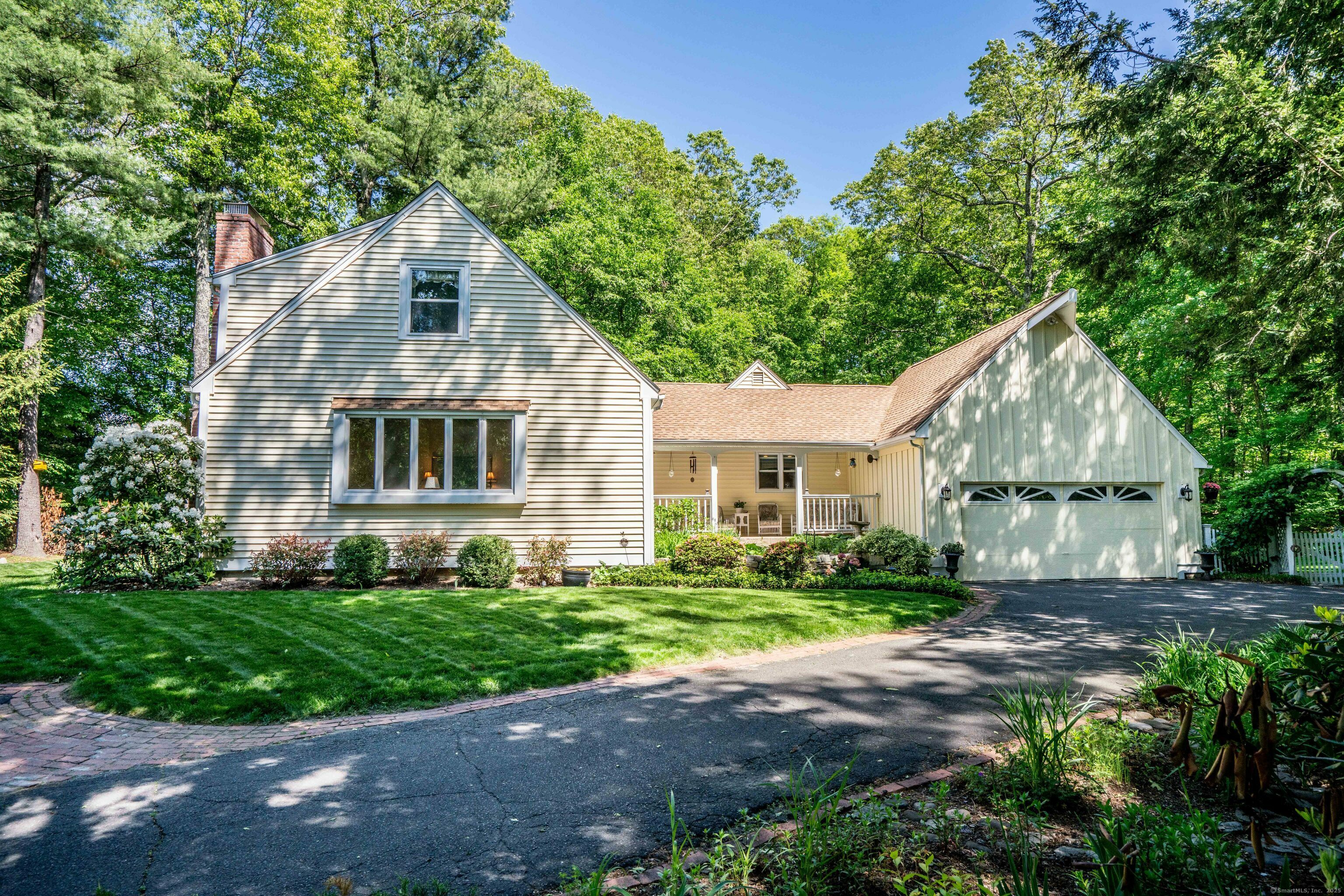 Property Photo: 440 Huckleberry Hill Road CT 06001