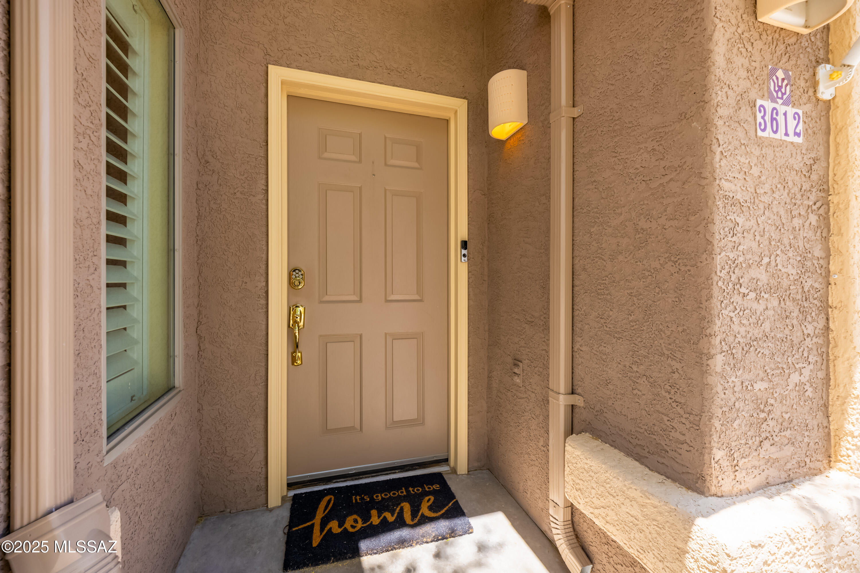 Property Photo: 3612 S Desert Motif Road AZ 85735