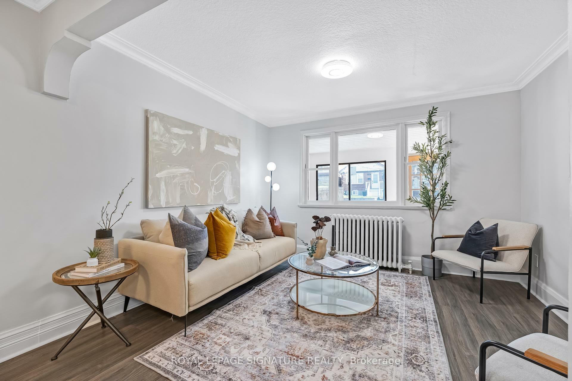 Property Photo: 494 Northcliffe Boulevard ON M6E 3L5