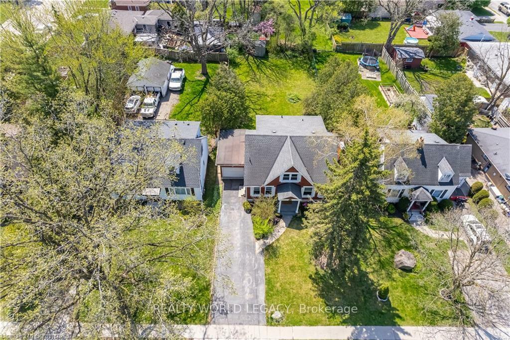 Property Photo:  305 Main Street  ON N1R 1Y2 