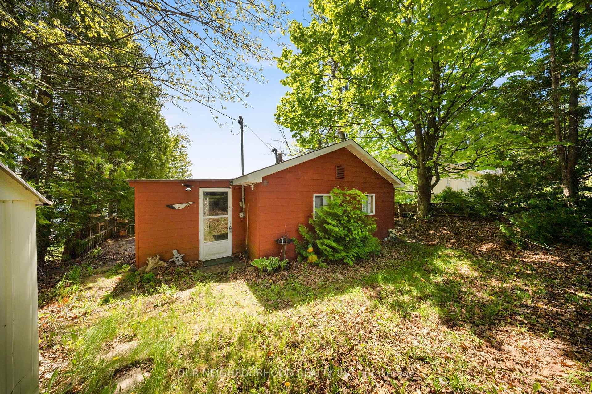 Property Photo: 21 Harpers Point Road ON K0L 2V0