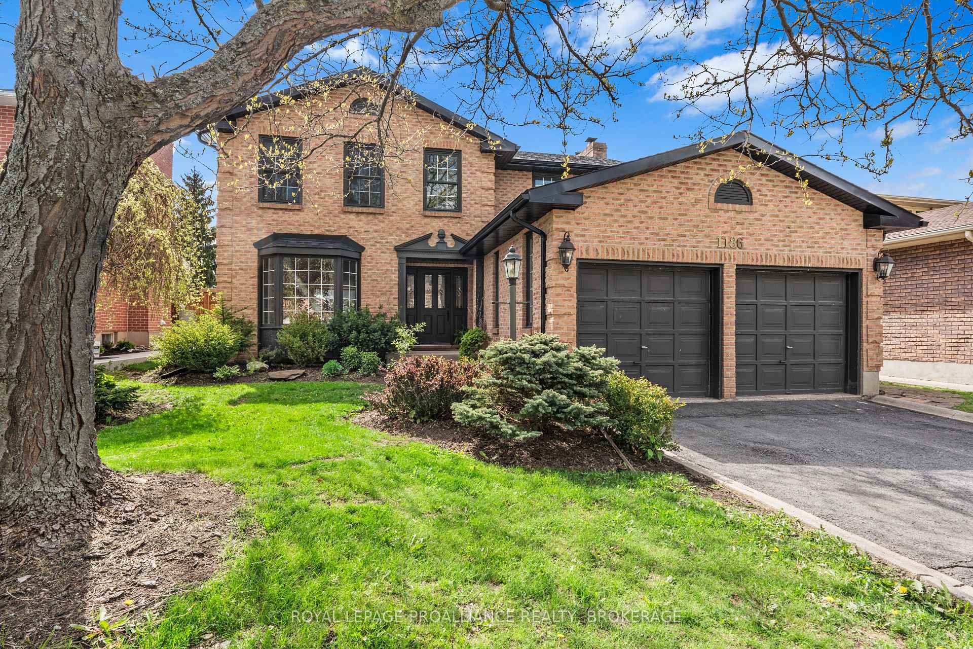 Property Photo: 1186 Bentley Terrace ON K7P 2L9