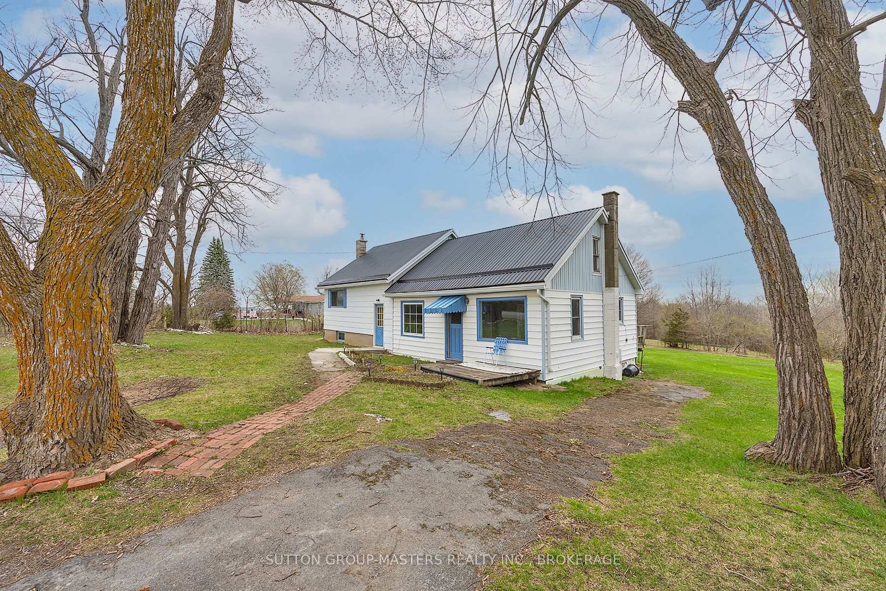 Property Photo: 3408 Battersea Road ON K0H 1X0