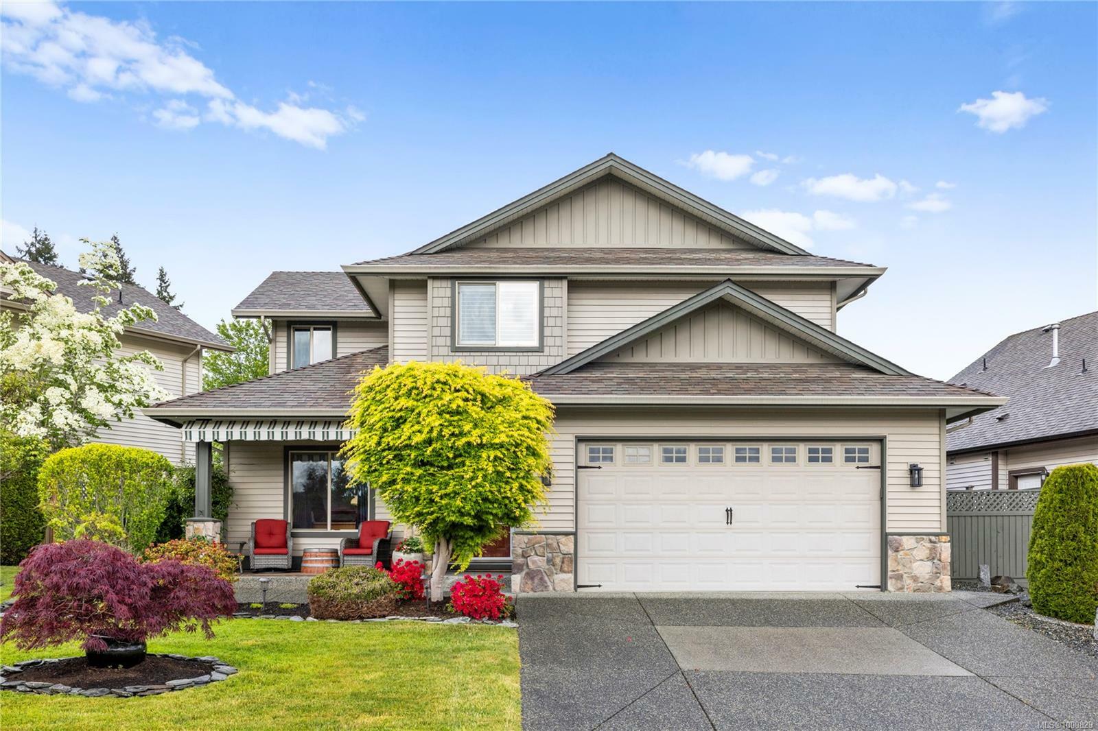Property Photo: 5878 Redwing Cres BC V9T 6H9