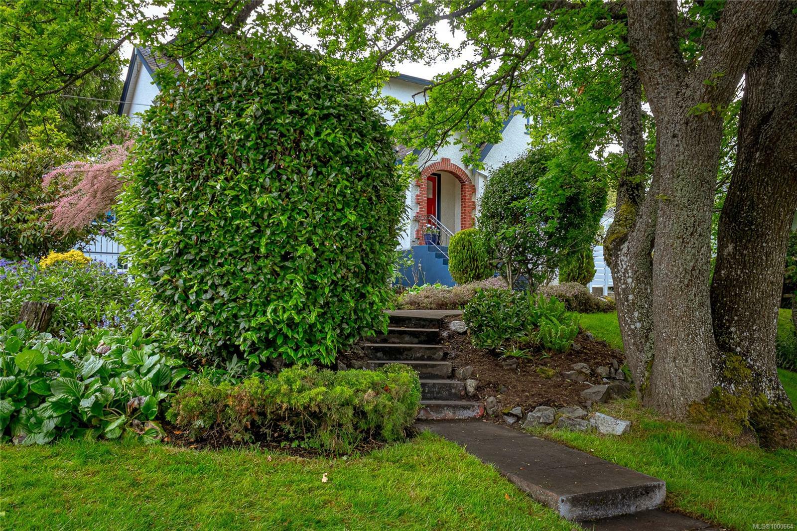 Property Photo: 2991 Quappelle St BC V9A 1V3