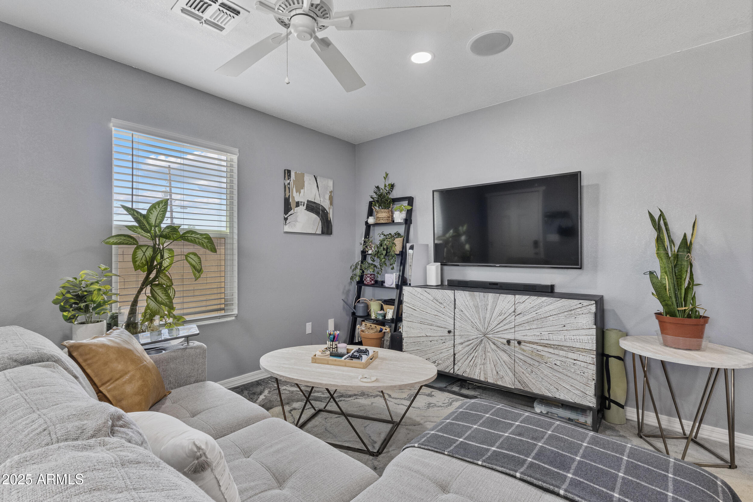 Property Photo:  4410 S 12th Drive 1-2  AZ 85041 