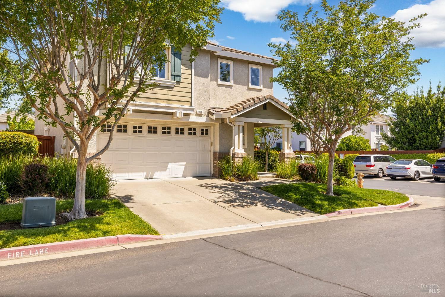 Property Photo: 900 Beth Page Court CA 95687