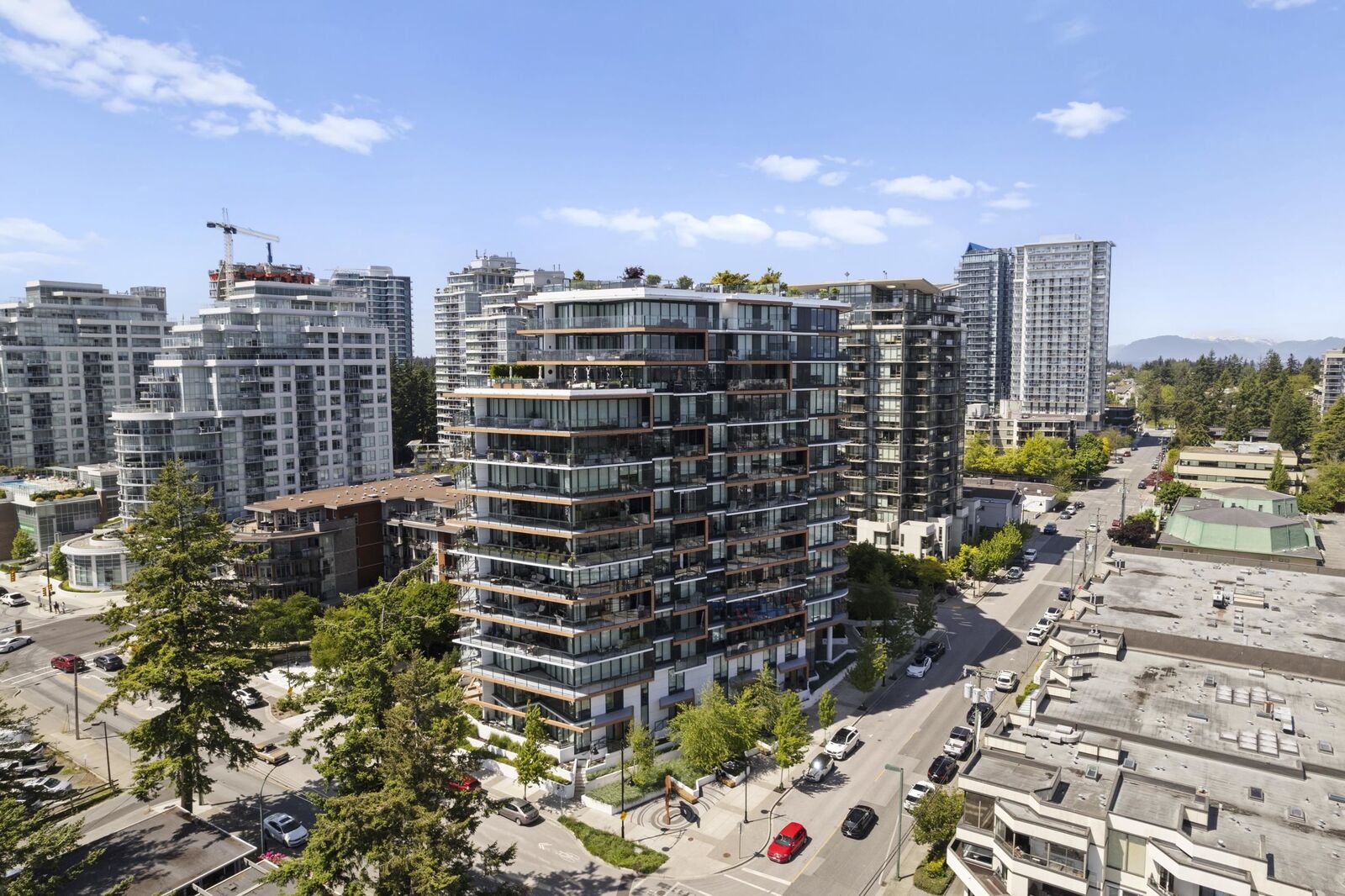 Property Photo: 1439 George Street 404 BC V4B 0B9