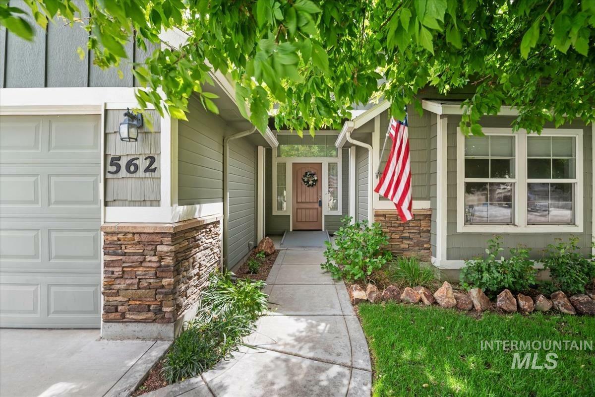 Property Photo: 562 Castle Rock Ave ID 83644