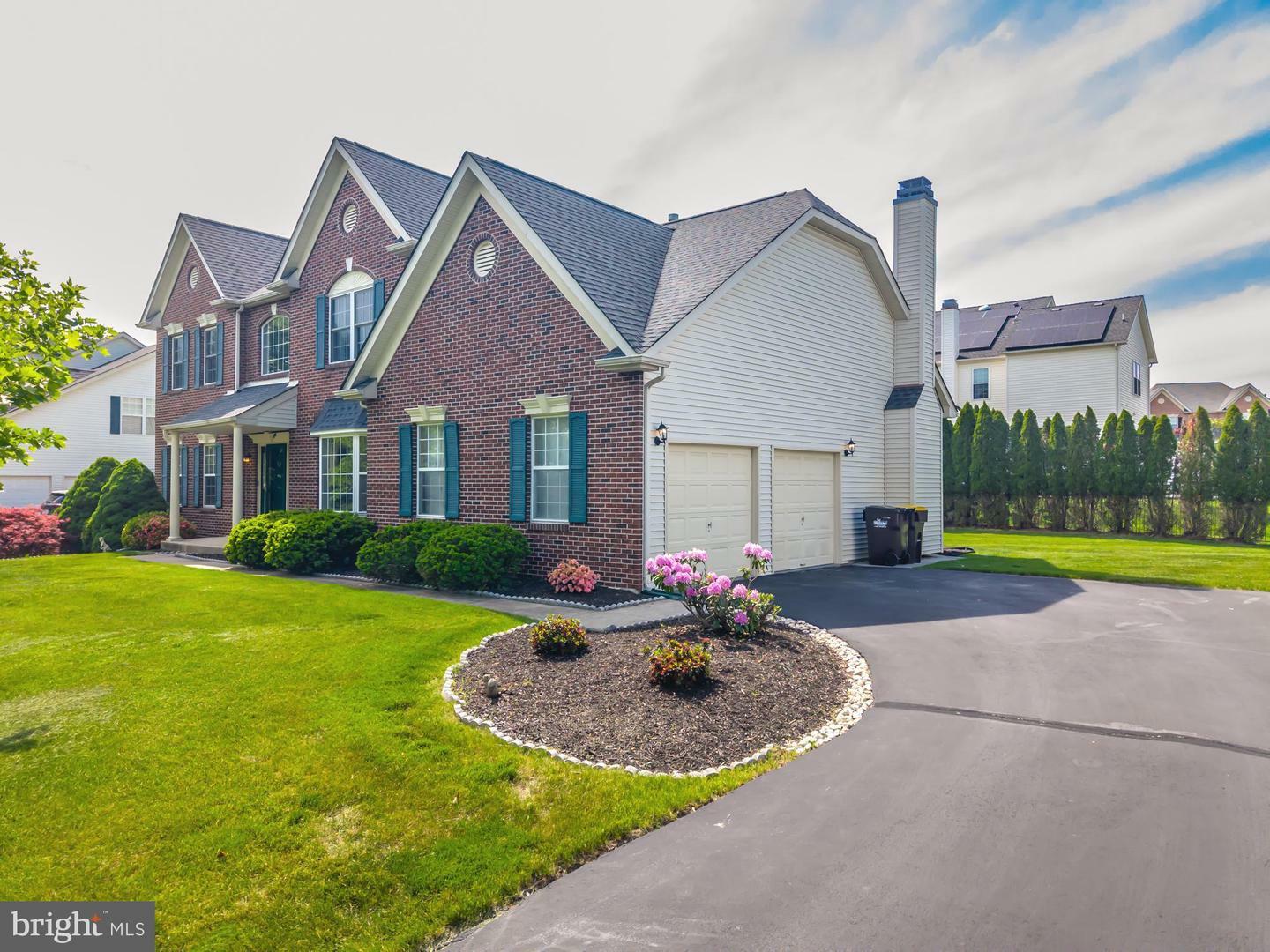 Property Photo: 223 Regency Drive PA 19454