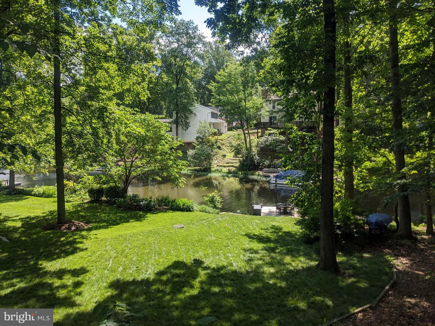 Property Photo: 4499 Larchmont Court VA 22025