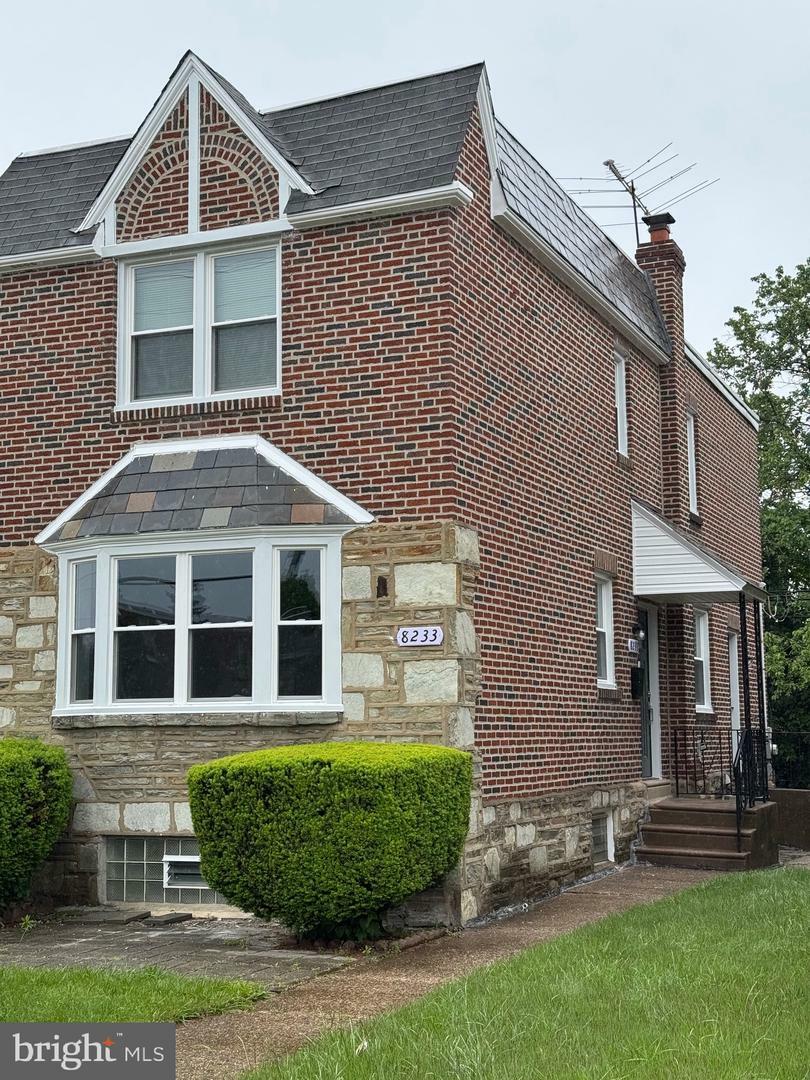 Property Photo: 8233 Thouron Avenue PA 19150