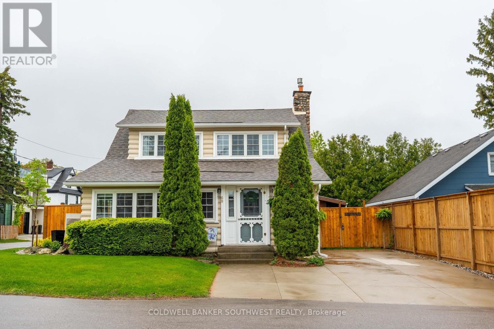 Property Photo: 68 Beach Street ON N0M 1T0