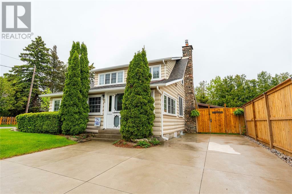 Property Photo: 68 Beach Street ON N0M 1T0