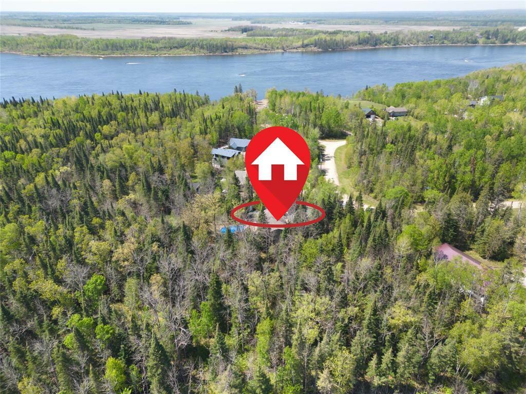 Property Photo: 18 Awanipark Drive North MB R0E 1L0