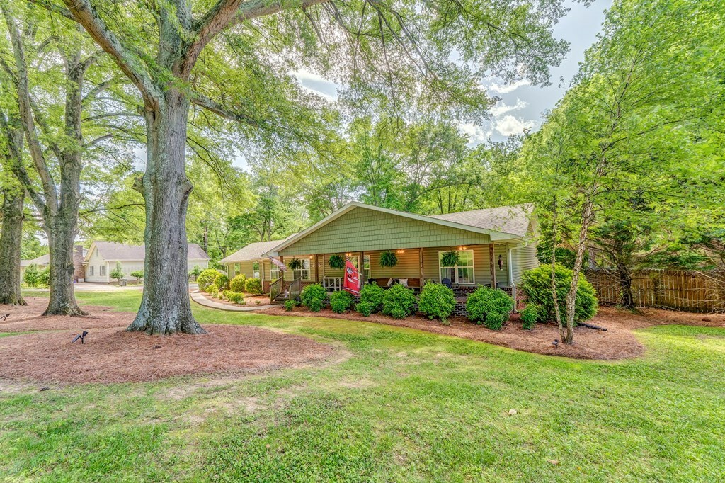 Property Photo: 201 Tibbs Road GA 30720