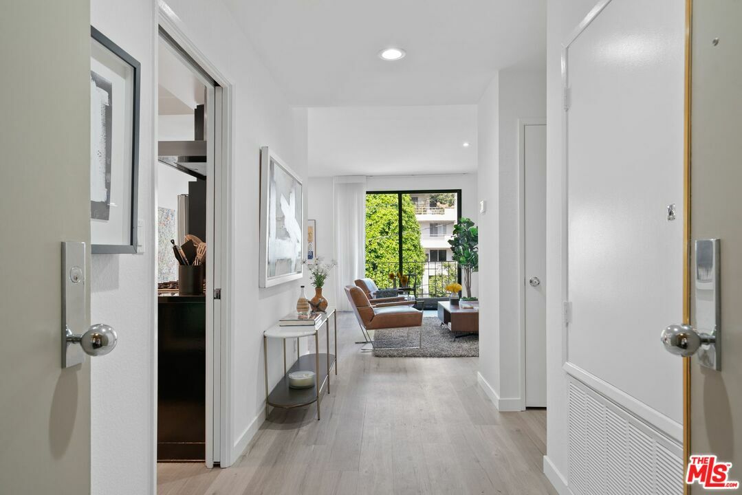 Property Photo: 1140 Alta Loma Rd CA 90069