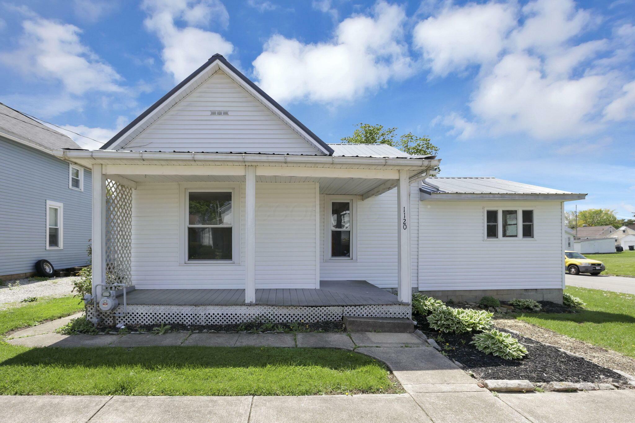 Property Photo:  1120 8th Avenue  OH 43130 