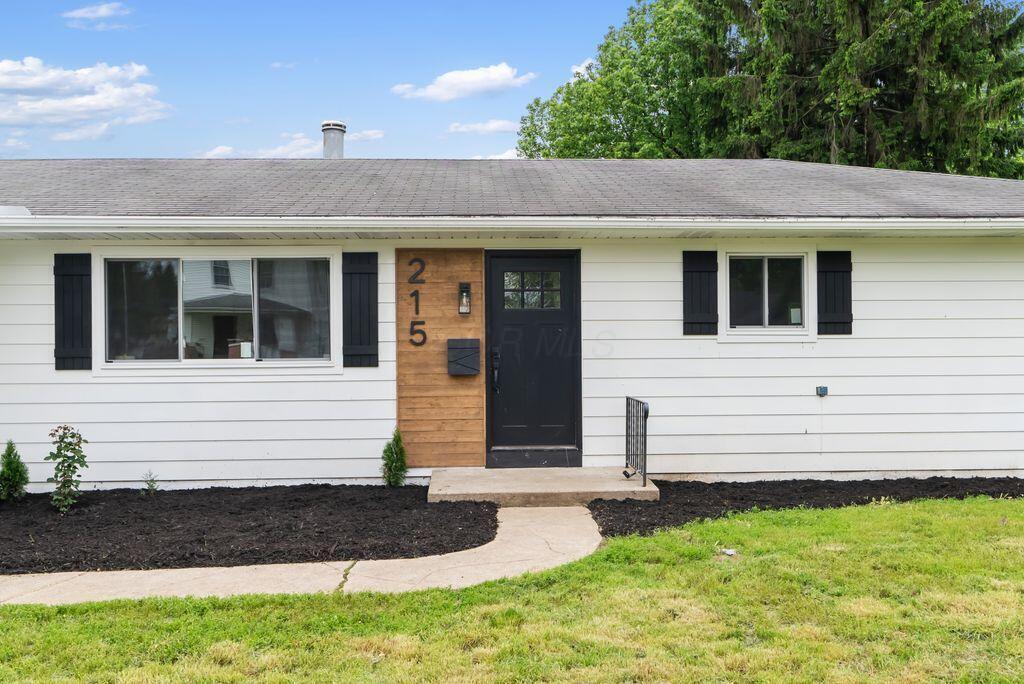 Property Photo:  215 Stockbridge Road  OH 43207 