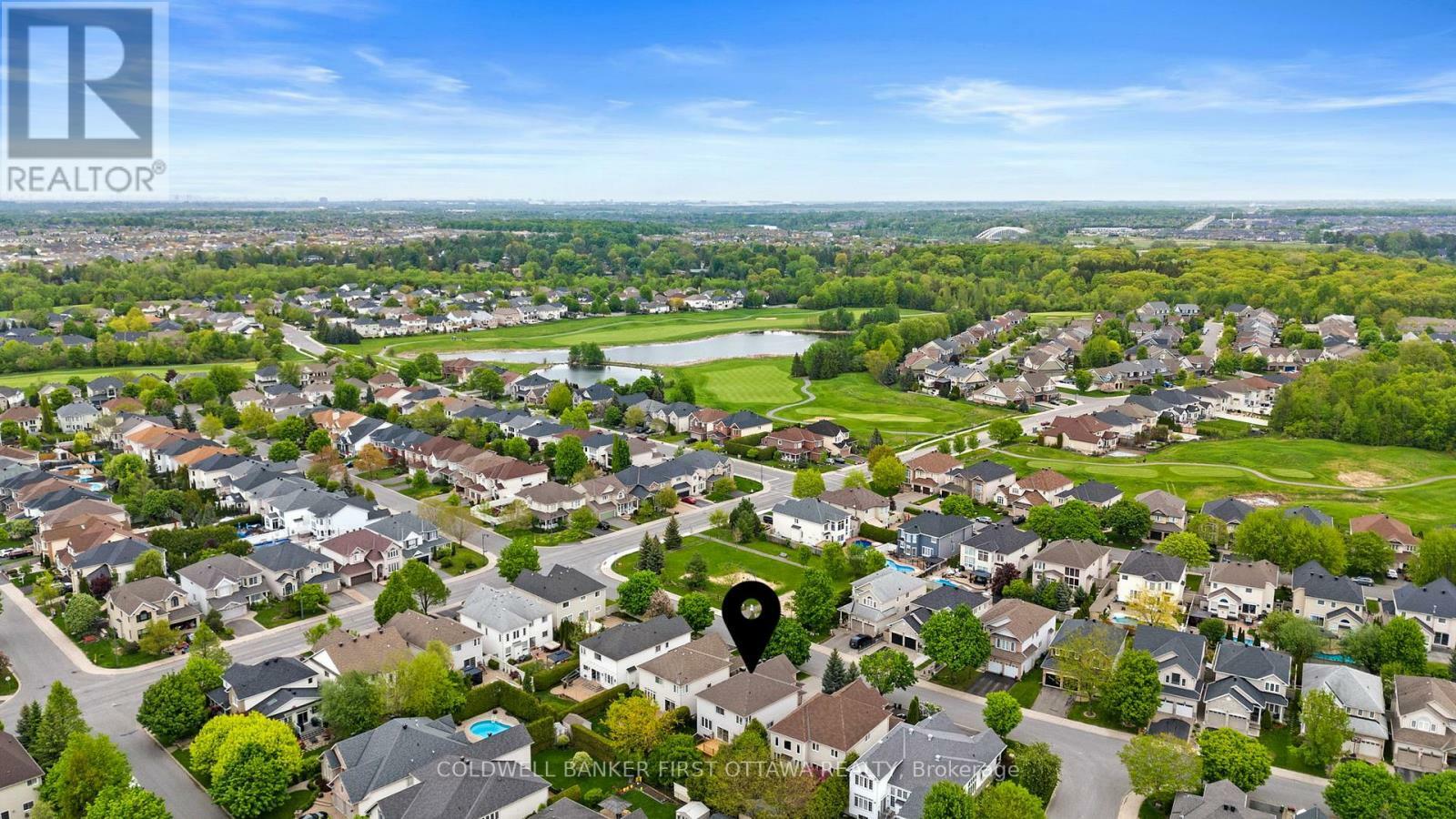 Property Photo: 9 Calderwood Way ON K2J 5L9