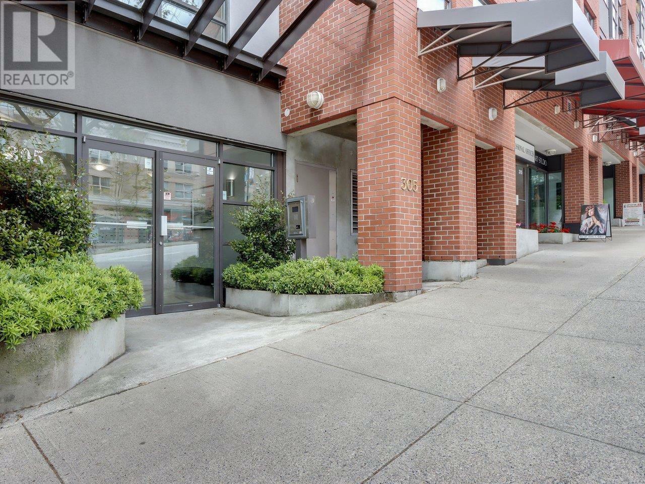 Property Photo: 305 Lonsdale Avenue 306 BC V7M 2G3