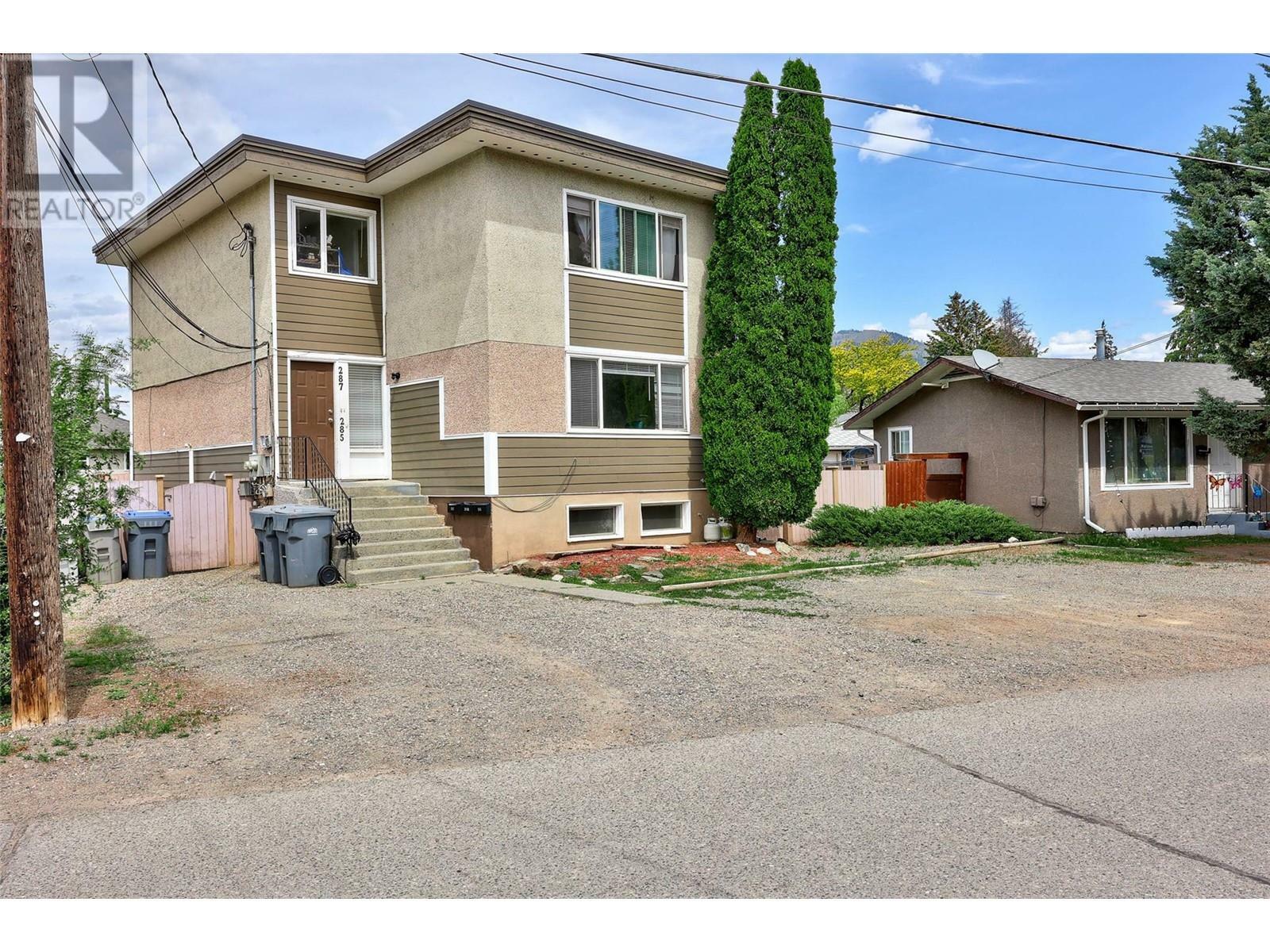 Photo de la propriété:  285/287 Holly Avenue  BC V2B 1M2 